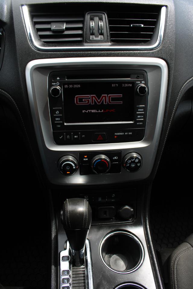 GMC Acadia AWD 4dr SLE w/SLE-2 2015