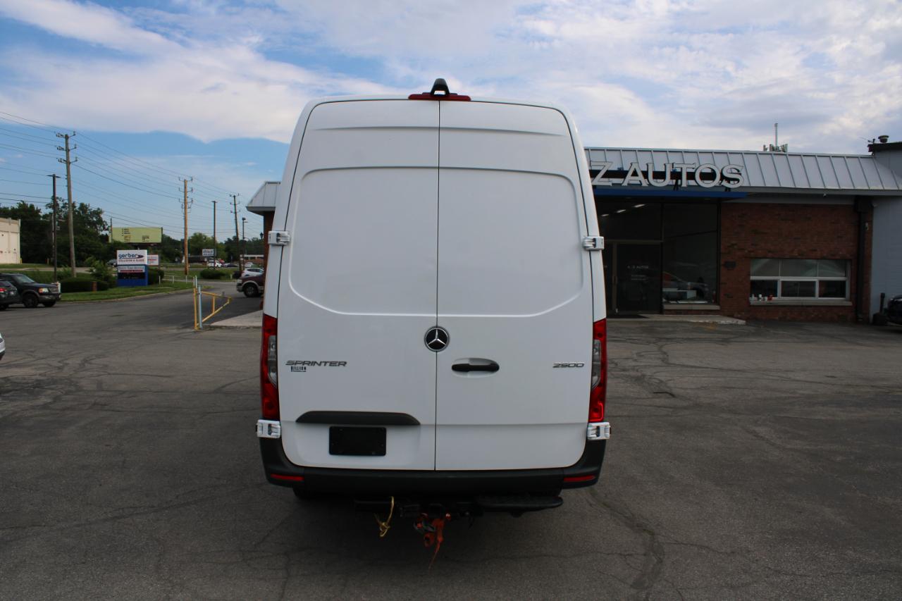Mercedes-Benz Sprinter Cargo Van 2500 High Roof I4 Gas 170" RWD 2022