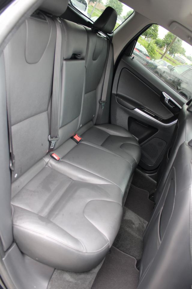 Volvo XC60 2015.5 FWD 4dr T5 Drive-E Premier 2015