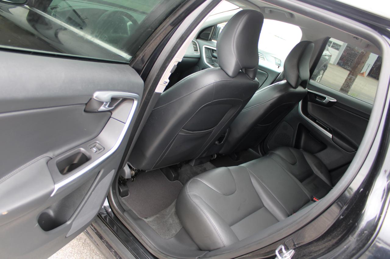 Volvo XC60 2015.5 FWD 4dr T5 Drive-E Premier 2015