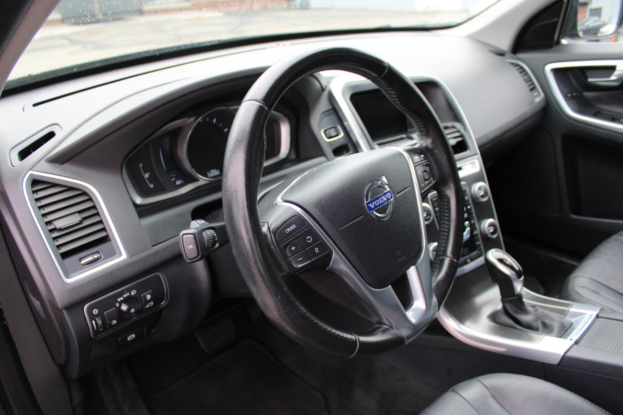 Volvo XC60 2015.5 FWD 4dr T5 Drive-E Premier 2015