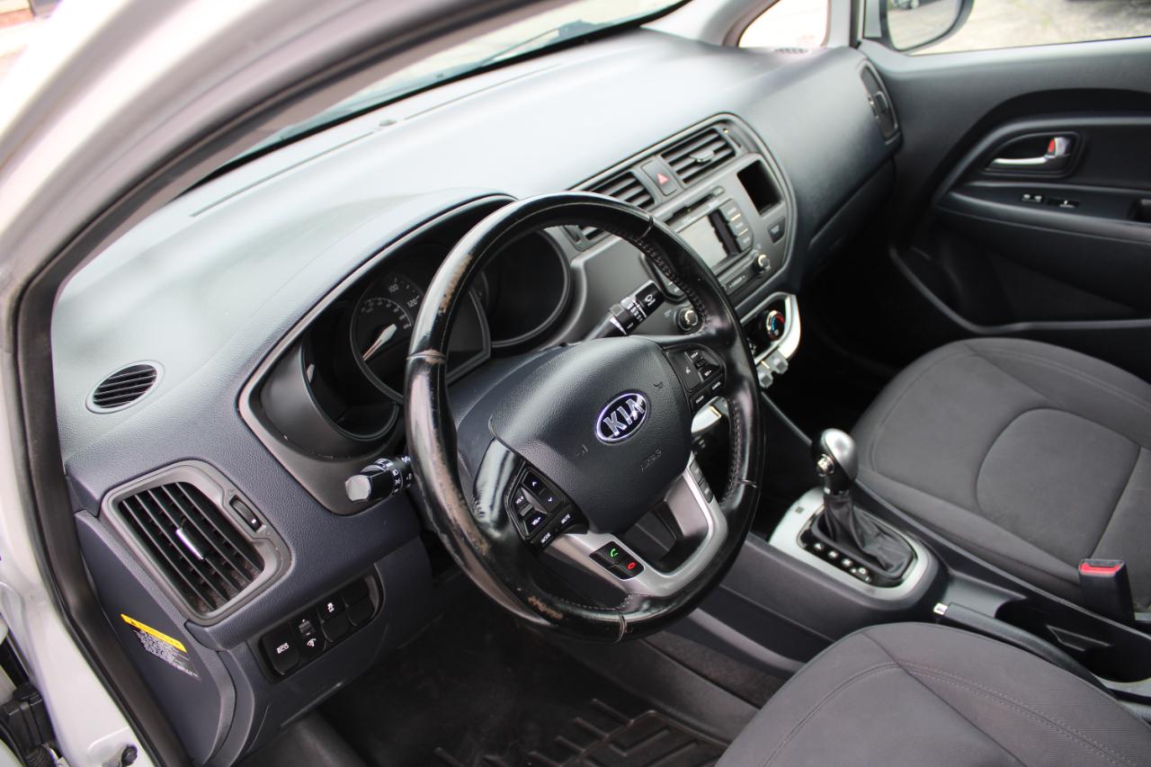 Kia Rio 4dr Sdn Auto EX 2015