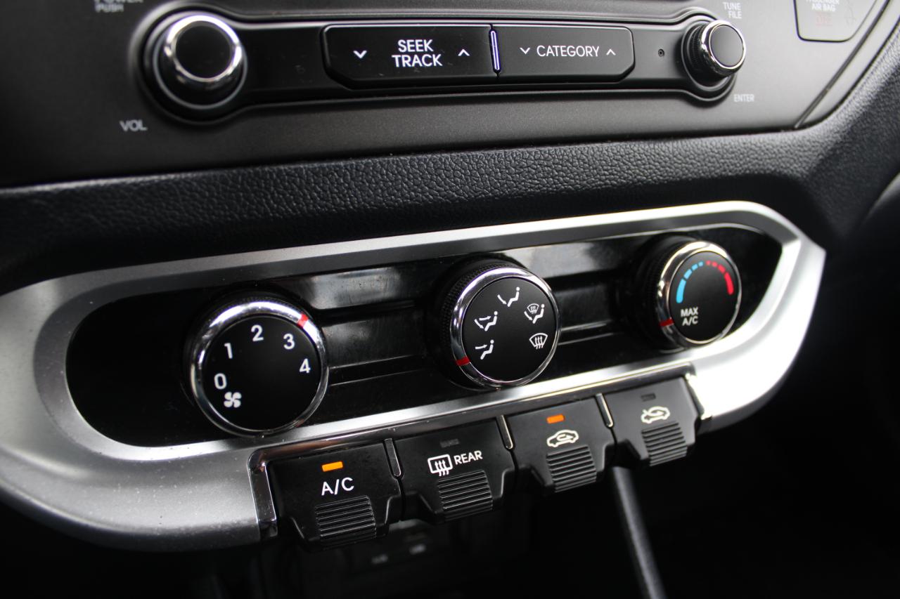 Kia Rio 4dr Sdn Auto EX 2015