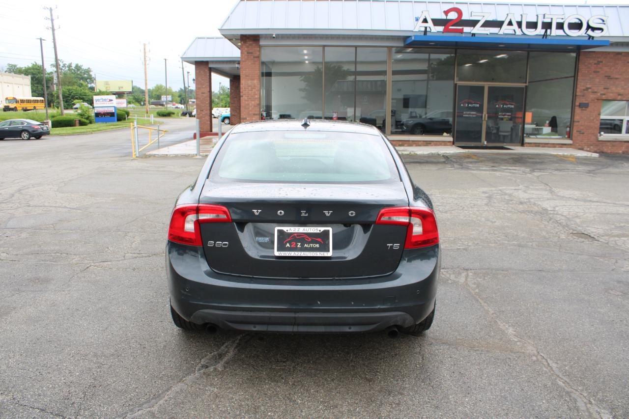 Volvo S60 FWD 4dr Sdn T5 2012