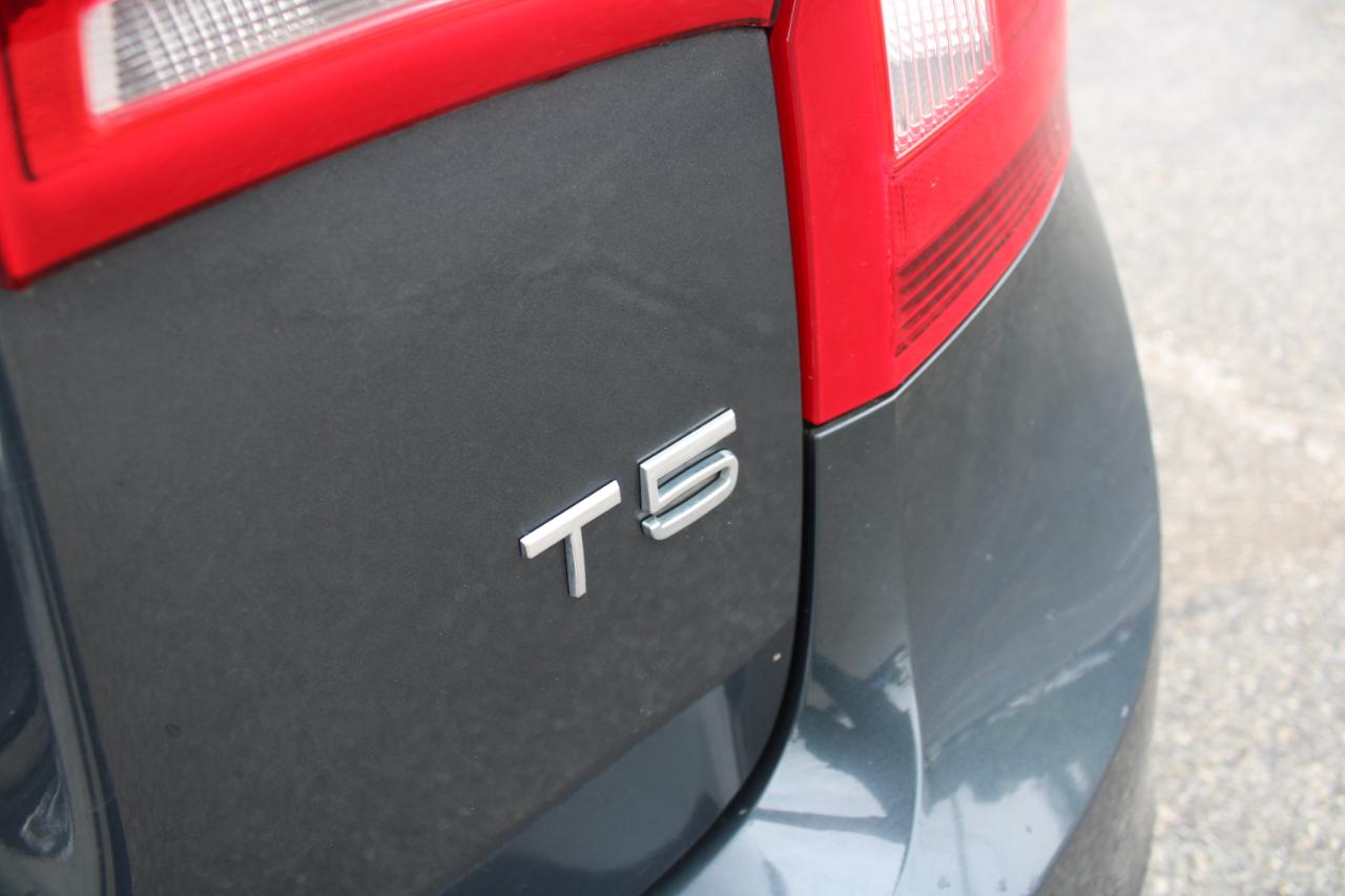 Volvo S60 FWD 4dr Sdn T5 2012