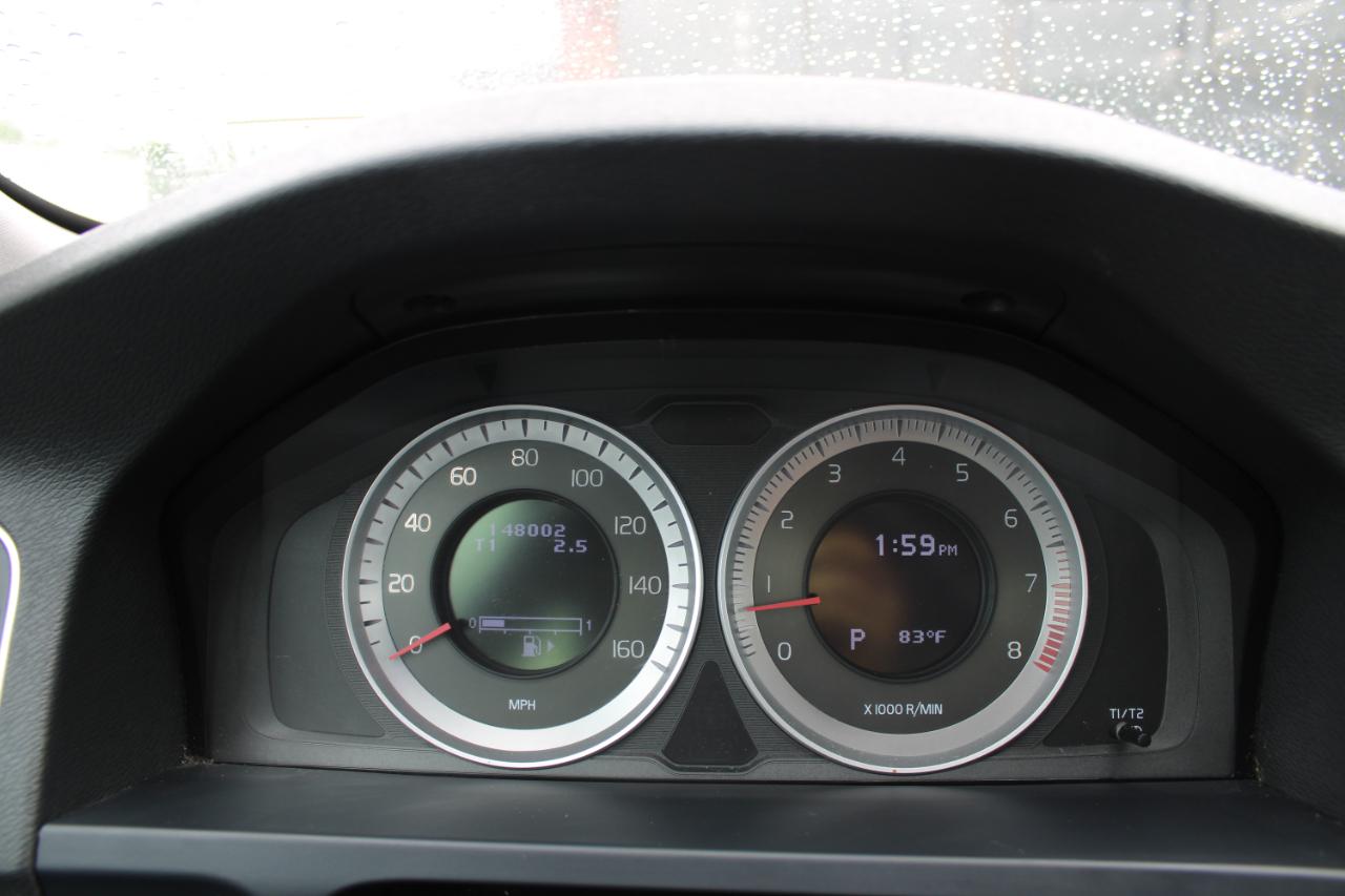 Volvo S60 FWD 4dr Sdn T5 2012