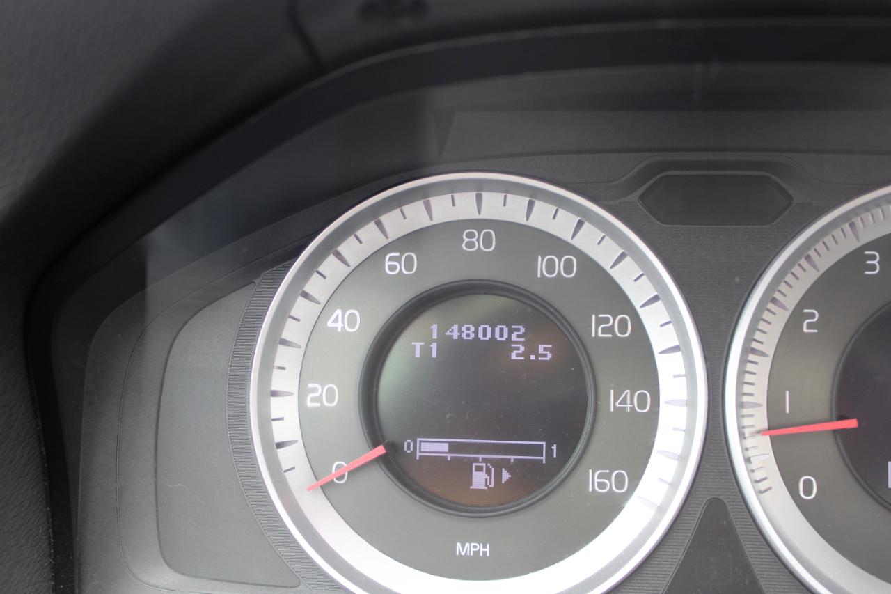 Volvo S60 FWD 4dr Sdn T5 2012