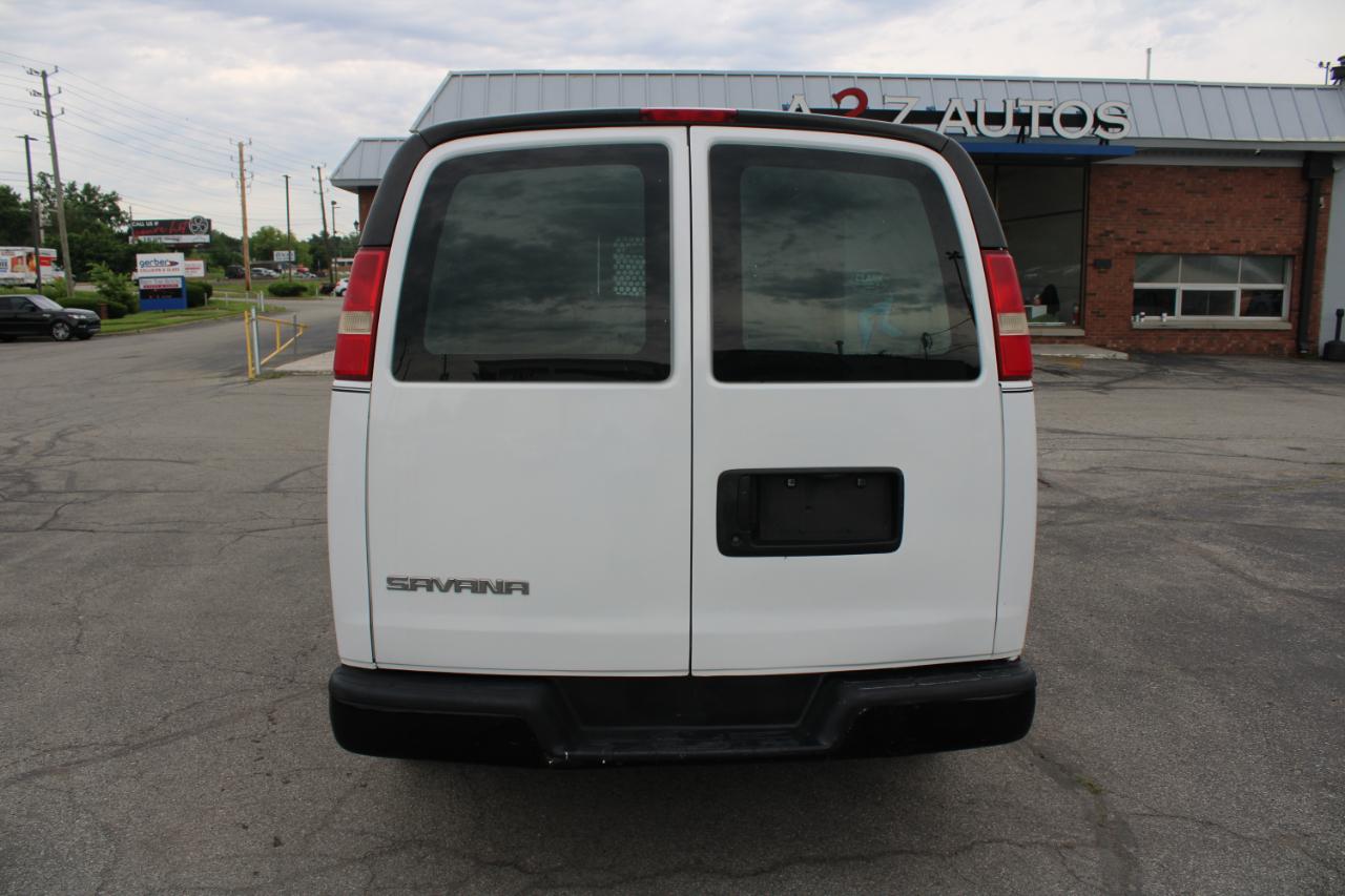 Chevrolet Express Cargo Van RWD 2500 135" 2008