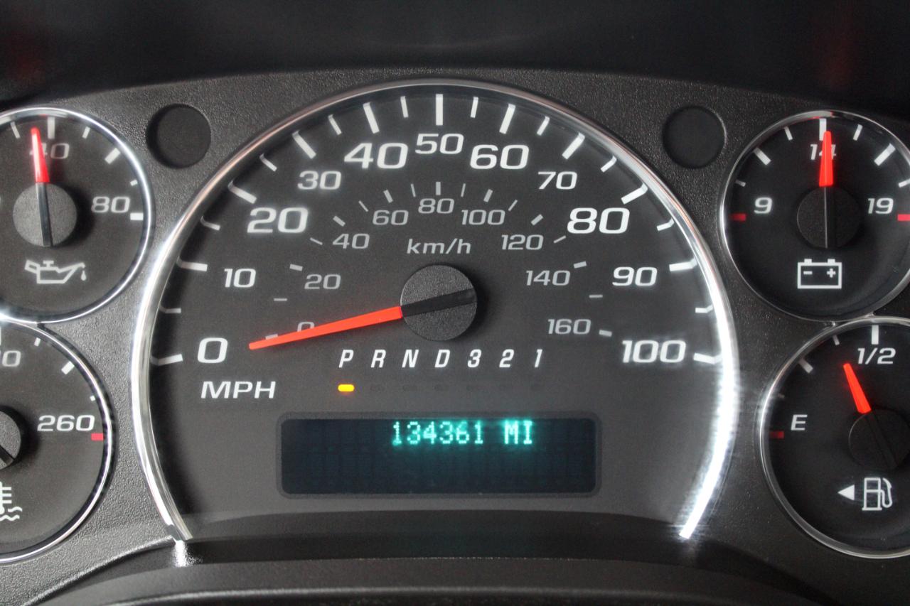 Chevrolet Express Cargo Van RWD 2500 135" 2008