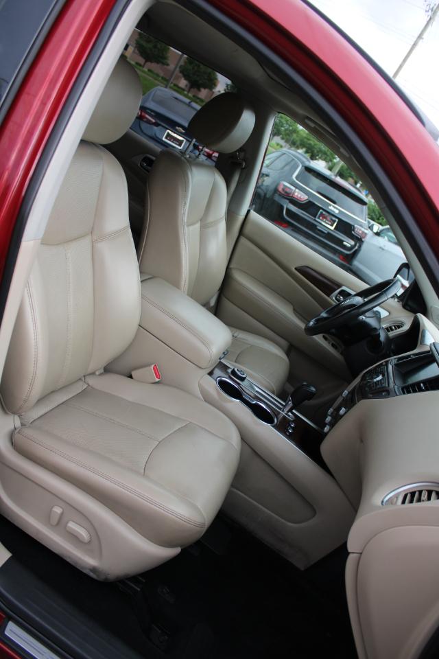 Nissan Pathfinder 4x4 Platinum 2017