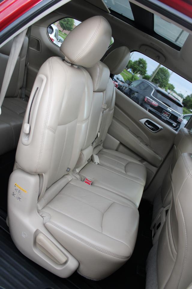 Nissan Pathfinder 4x4 Platinum 2017
