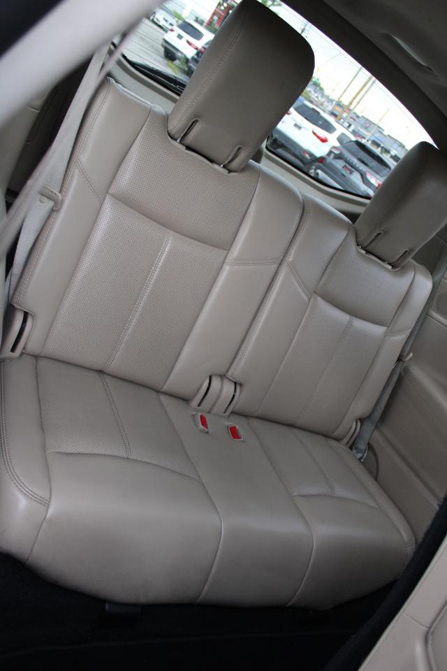 Nissan Pathfinder 4x4 Platinum 2017