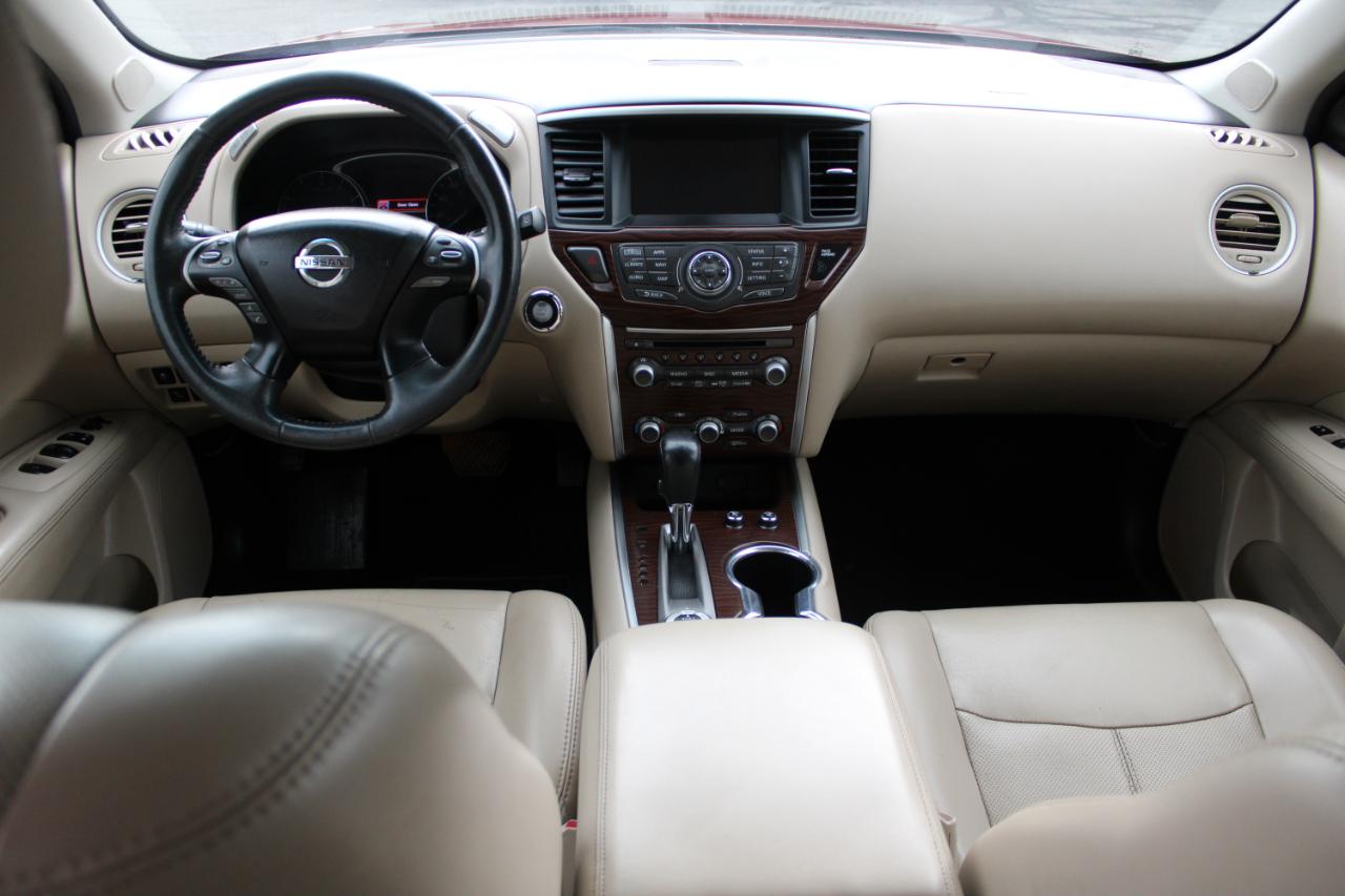 Nissan Pathfinder 4x4 Platinum 2017