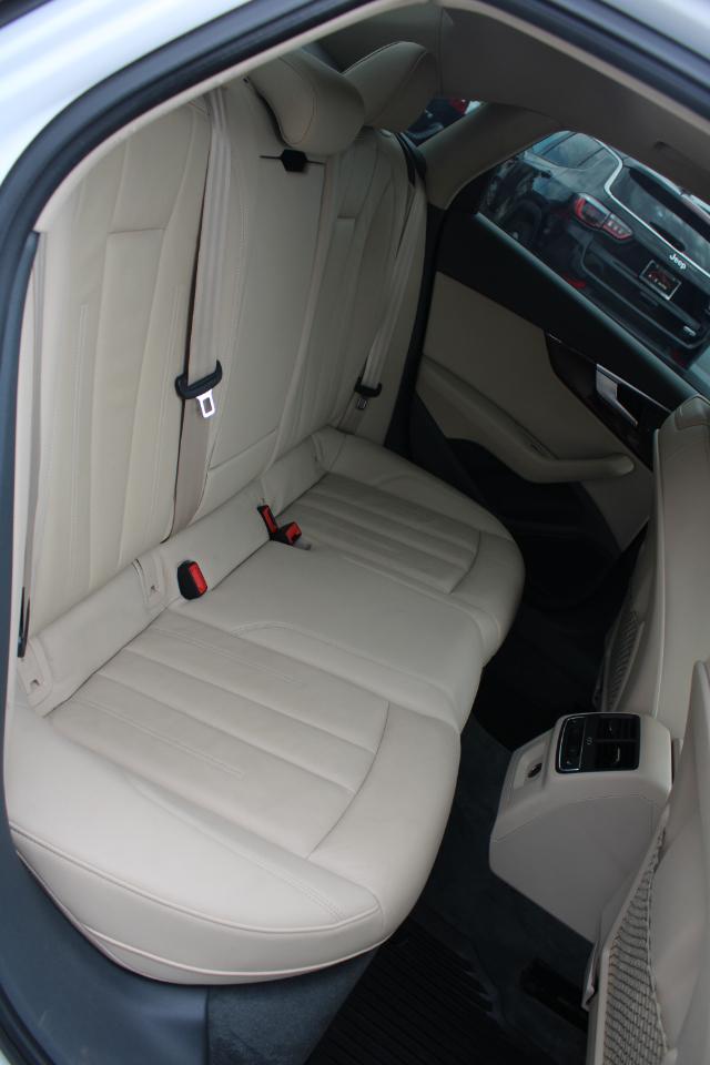 Audi A4 2.0 TFSI Auto Premium Plus quattro AWD 2017