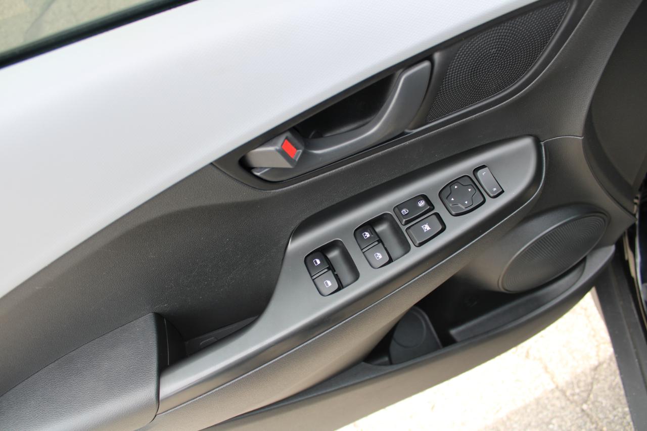 Hyundai Kona SEL Auto AWD 2019