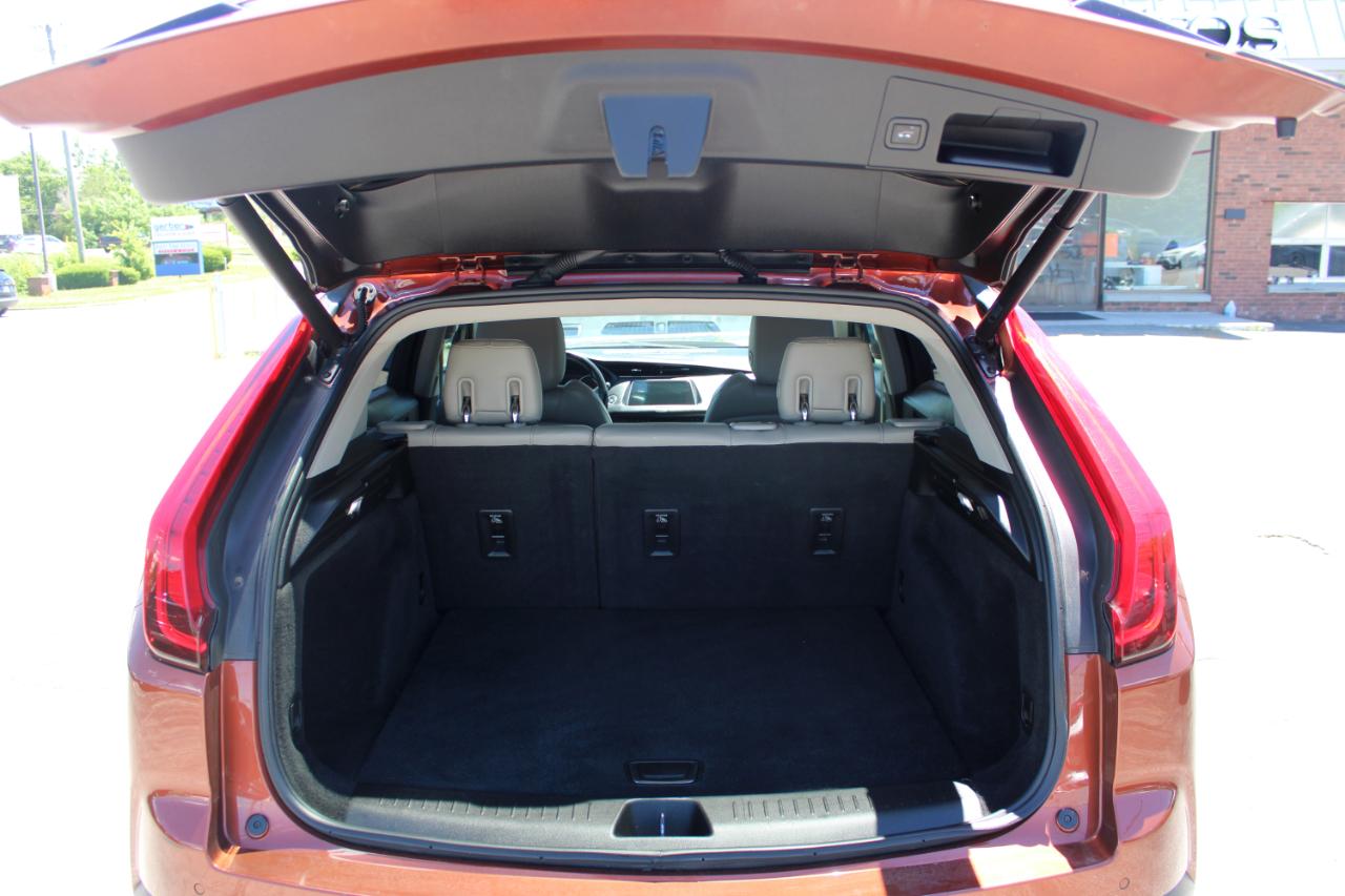 Cadillac XT4 FWD 4dr Luxury 2021