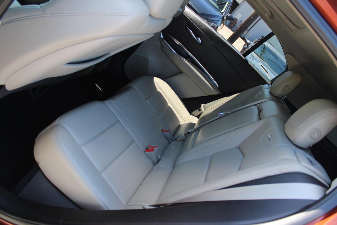 Cadillac XT4 FWD 4dr Luxury 2021