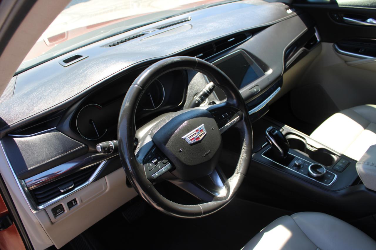 Cadillac XT4 FWD 4dr Luxury 2021