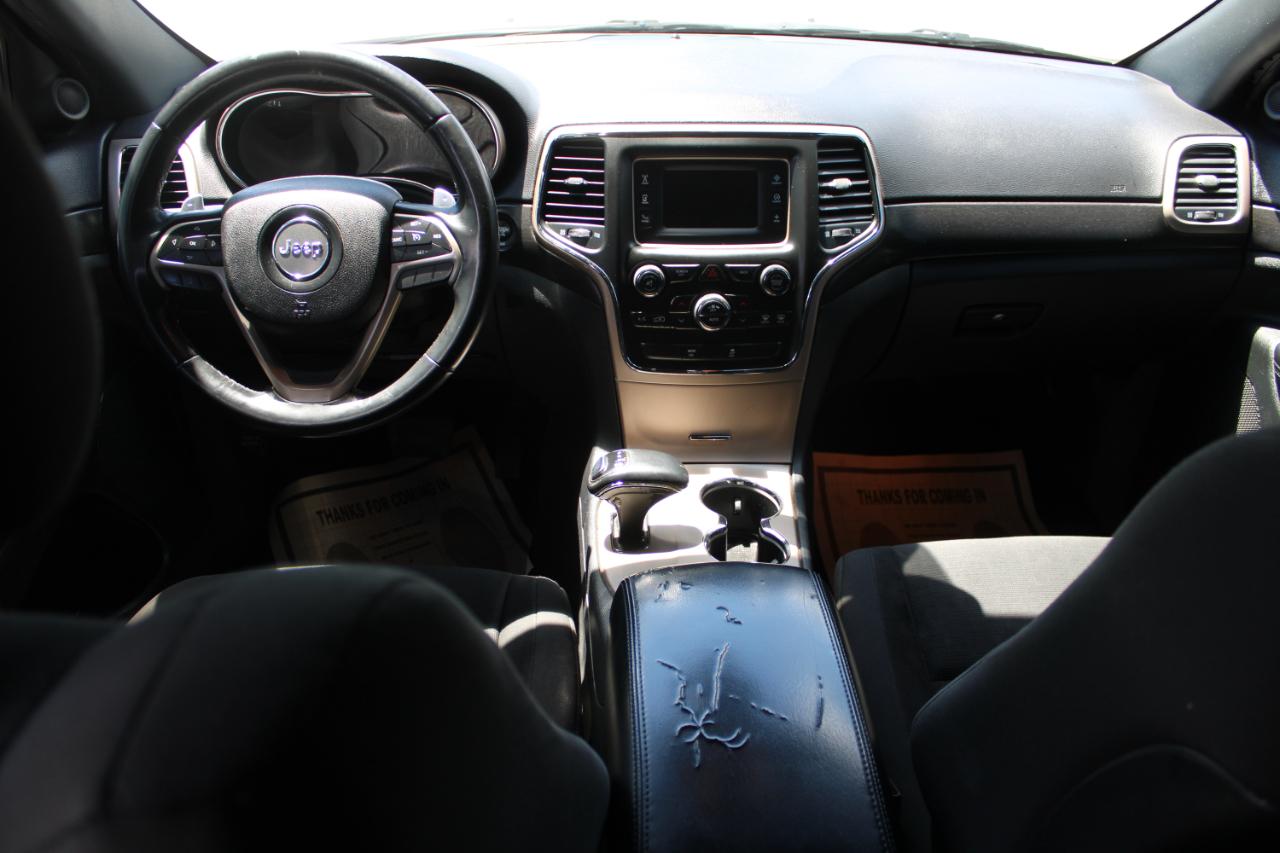 Jeep Grand Cherokee 4WD 4dr Laredo 2015