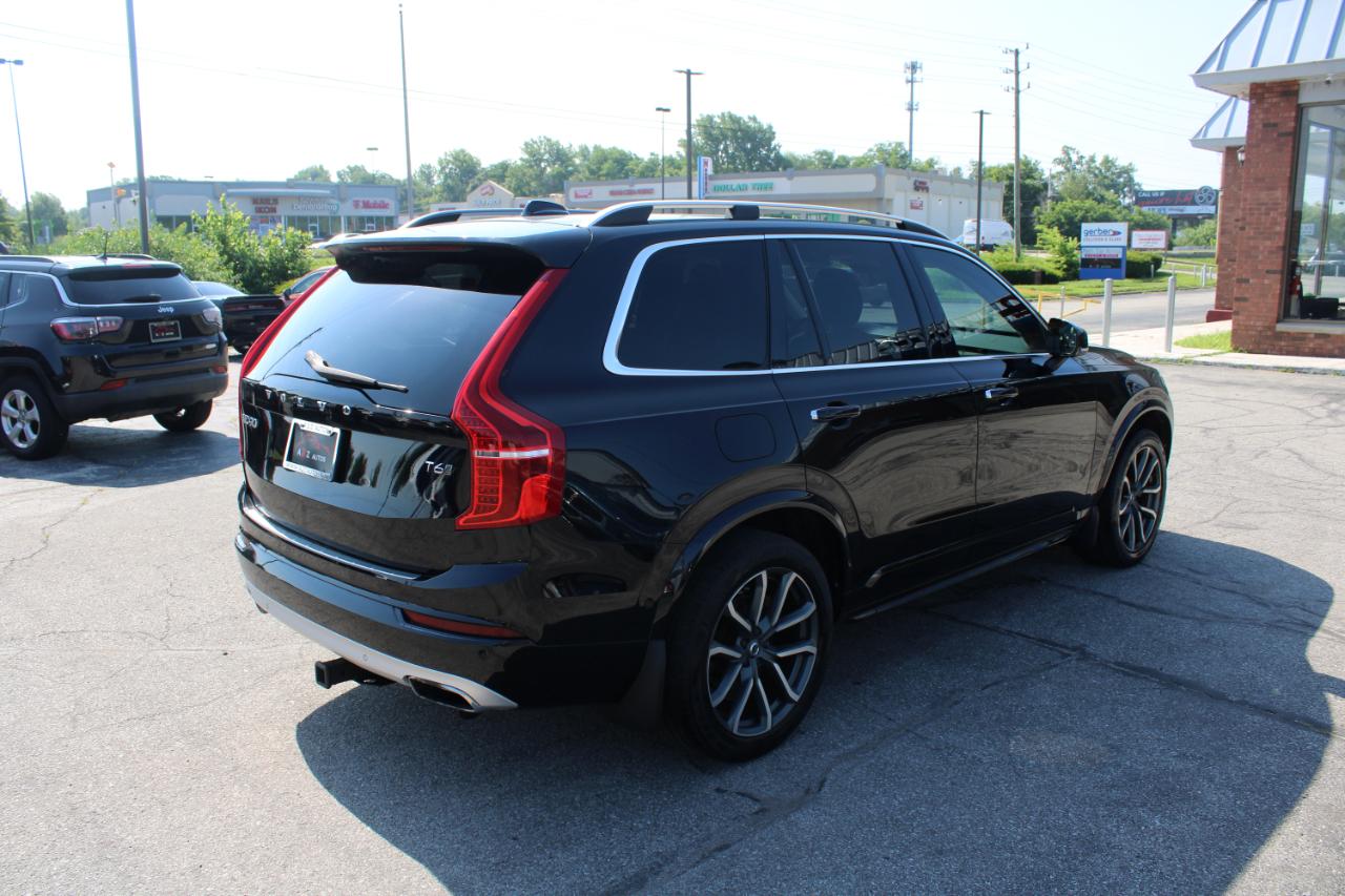 Volvo XC90 T6 AWD 7-Passenger Momentum 2017