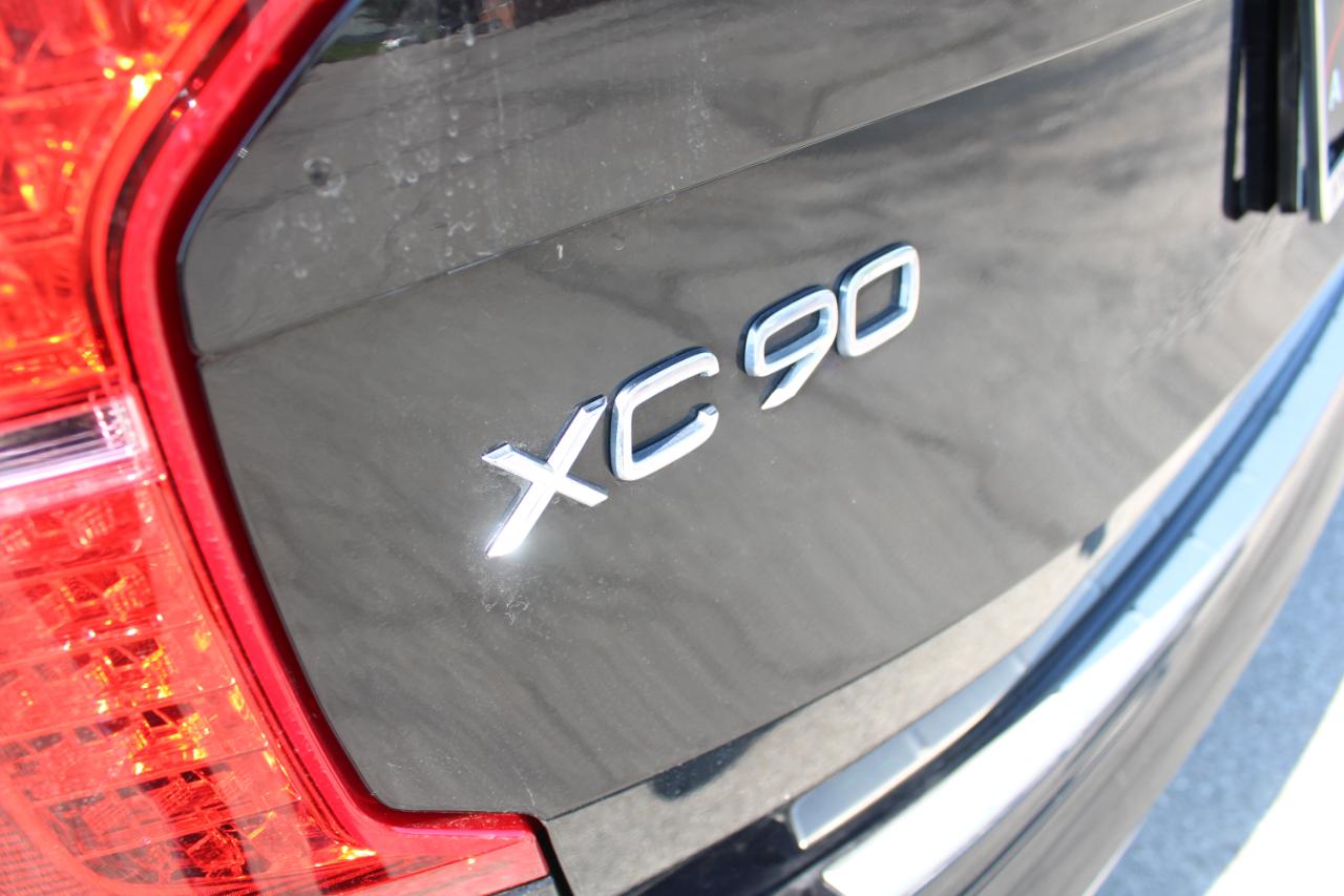 Volvo XC90 T6 AWD 7-Passenger Momentum 2017