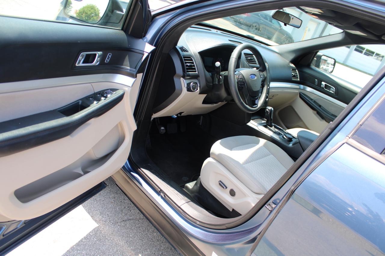 Ford Explorer Base 4WD 2018