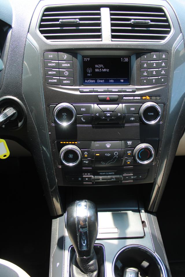 Ford Explorer Base 4WD 2018