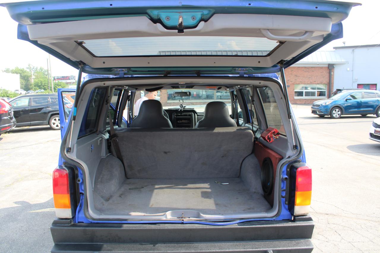 Jeep Cherokee 4dr Sport 4WD 1997