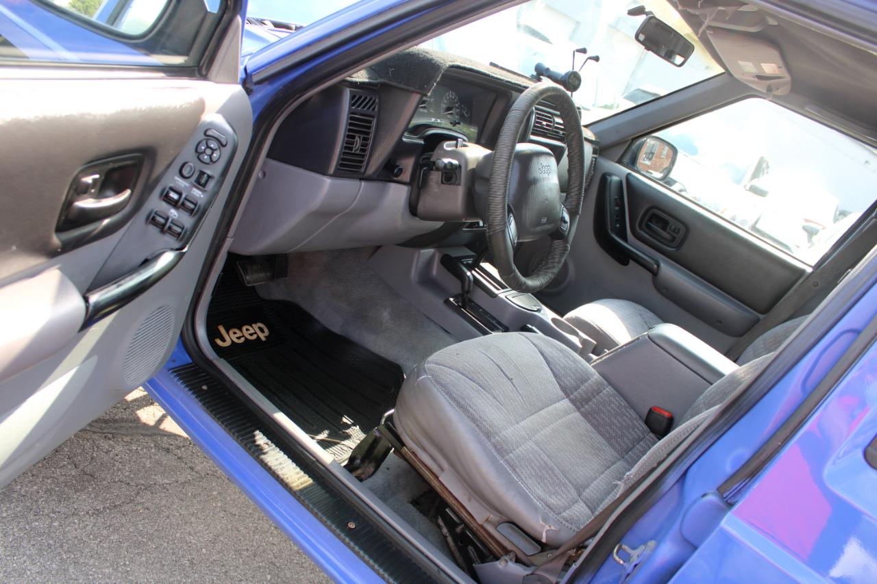 Jeep Cherokee 4dr Sport 4WD 1997