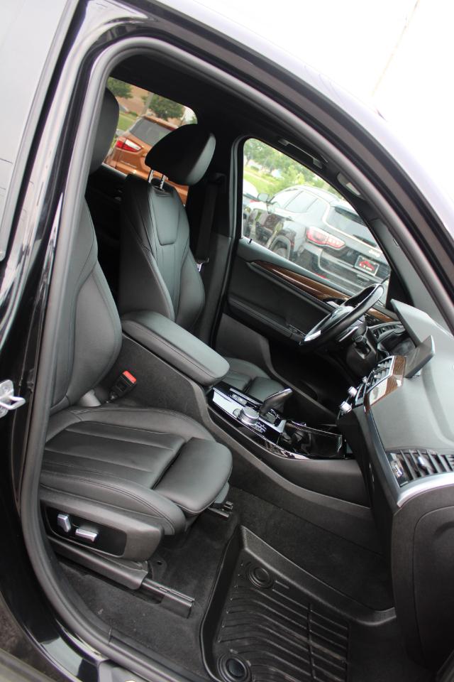 BMW X3 sDrive30i Sports Activity Vehicle 2021