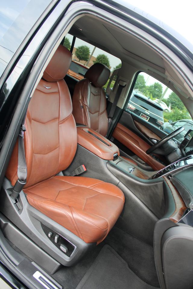 Cadillac Escalade ESV 4WD 4dr Luxury 2015