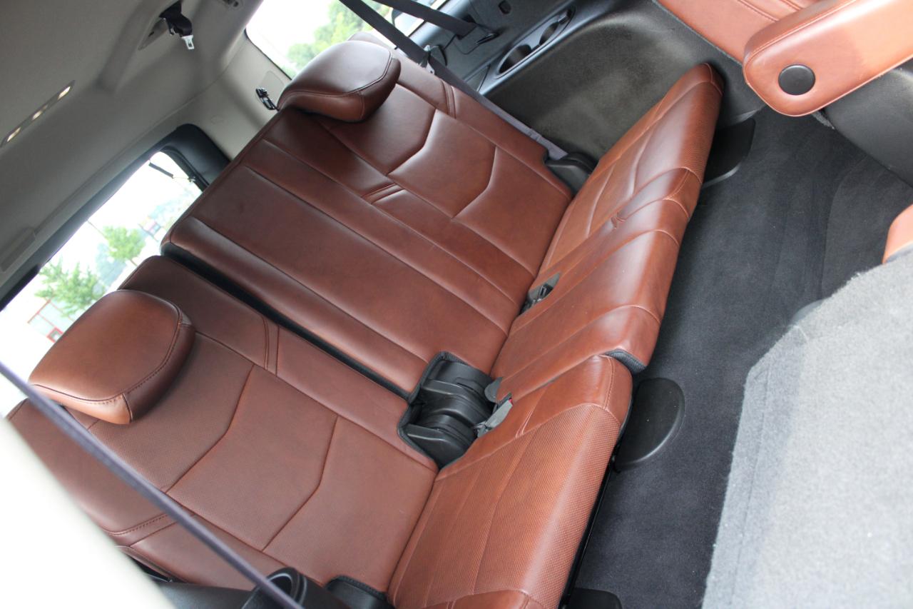 Cadillac Escalade ESV 4WD 4dr Luxury 2015