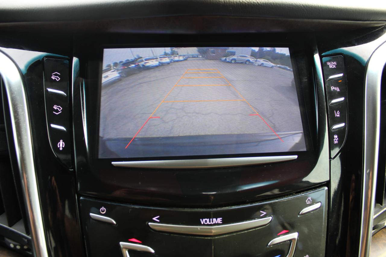 Cadillac Escalade ESV 4WD 4dr Luxury 2015