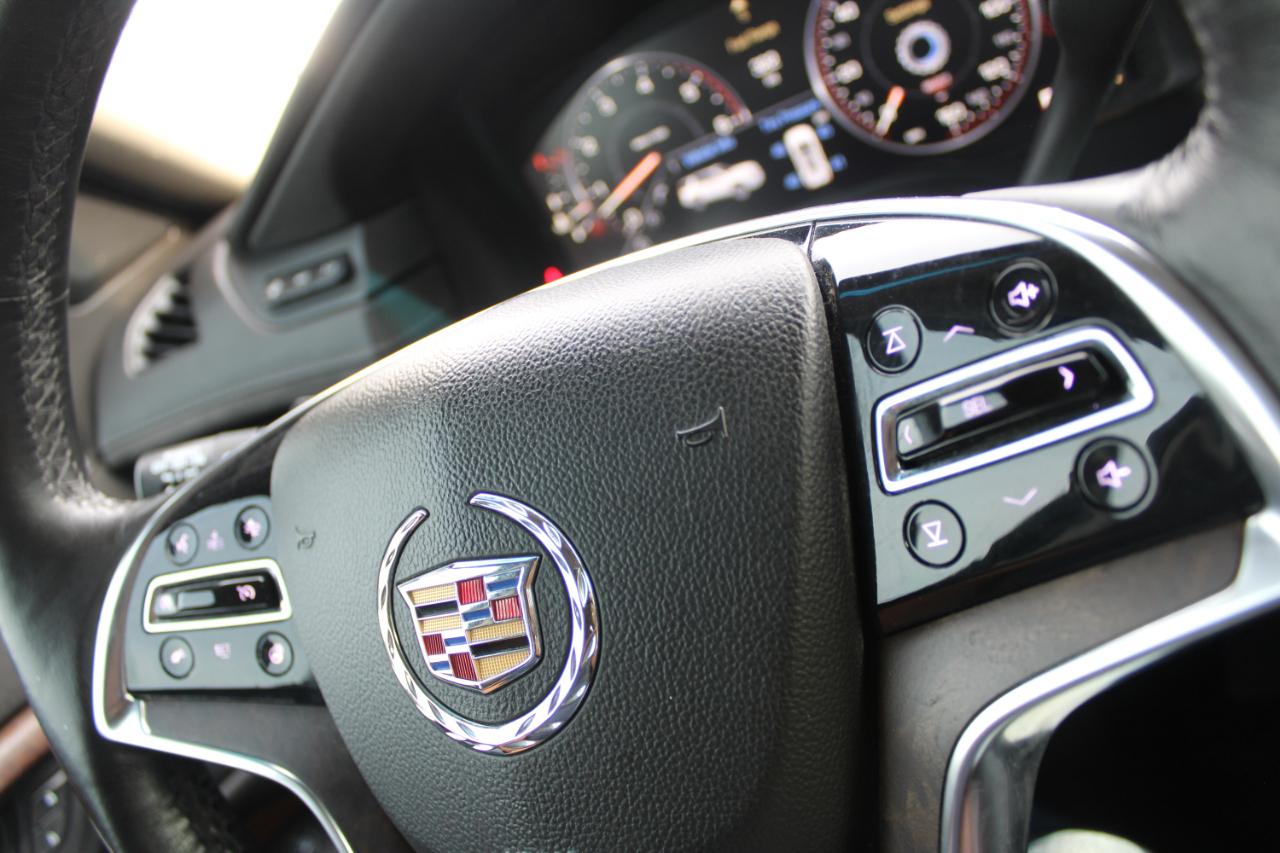Cadillac Escalade ESV 4WD 4dr Luxury 2015
