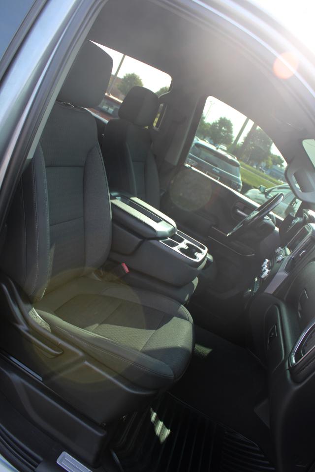 GMC Sierra 1500 4WD Crew Cab 147" Elevation 2020