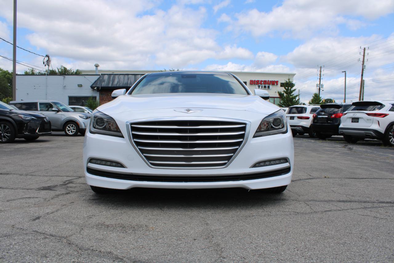 Hyundai Genesis 4dr Sdn V6 3.8L RWD 2016