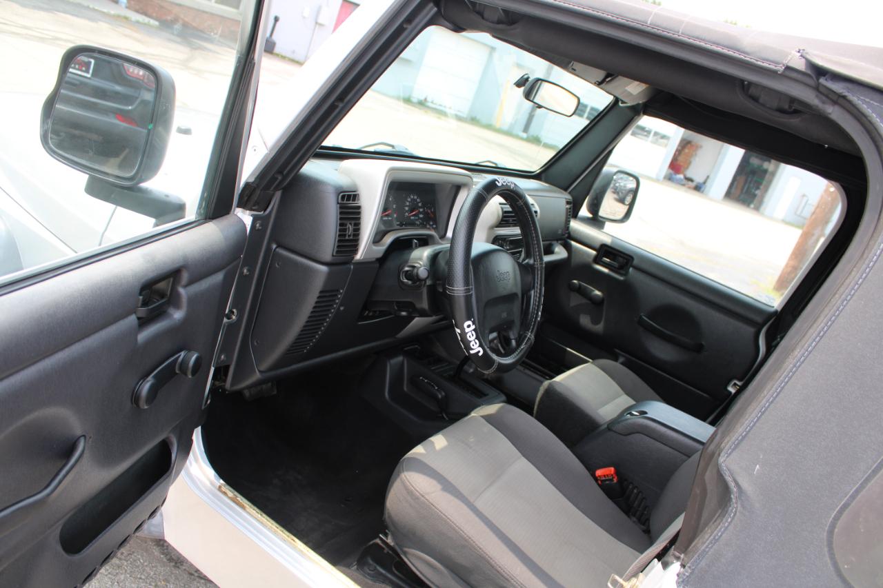 Jeep Wrangler 2dr X 2004