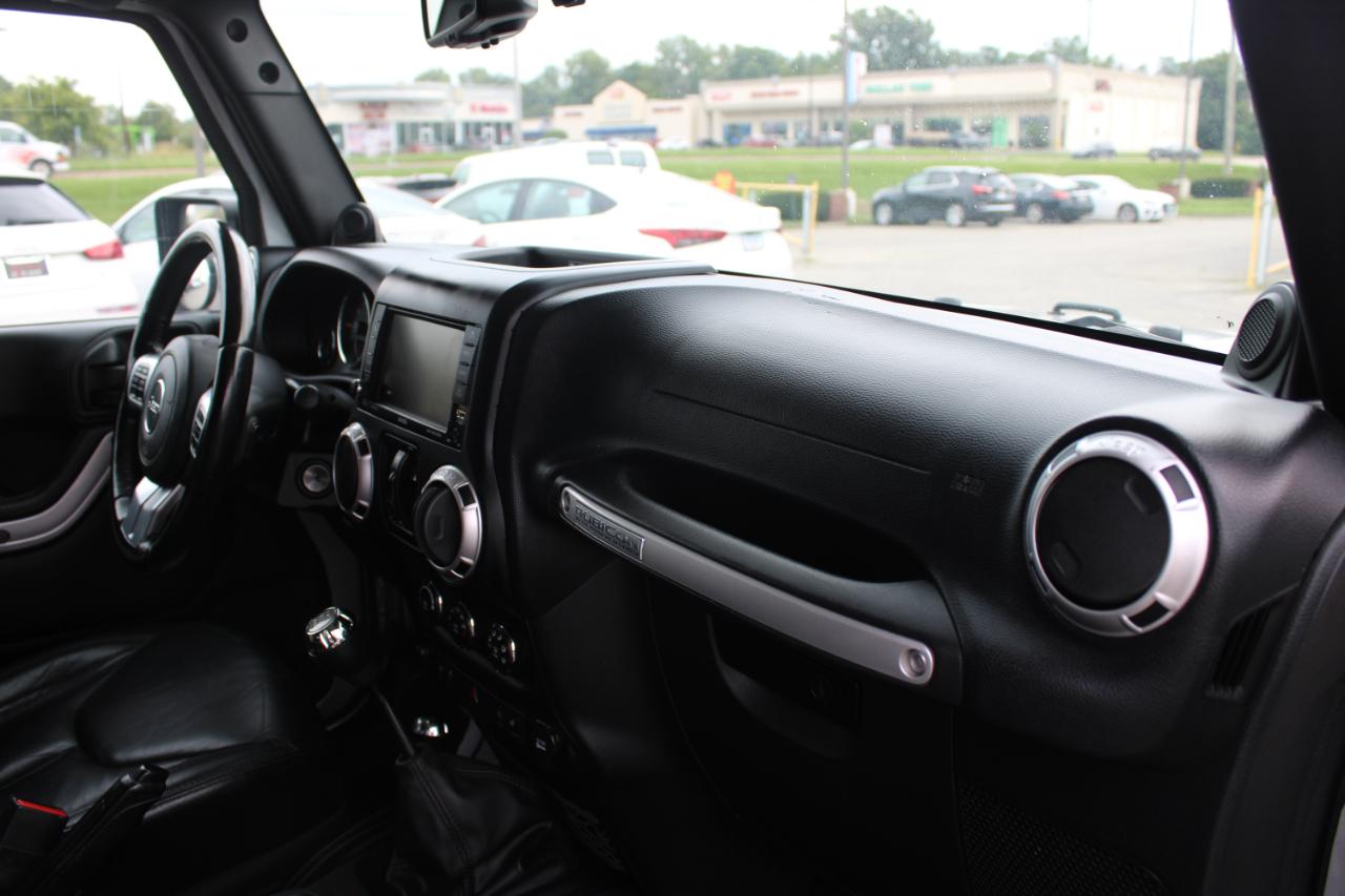 Jeep Wrangler Unlimited 4WD 4dr Rubicon 10th Anniversary 2013