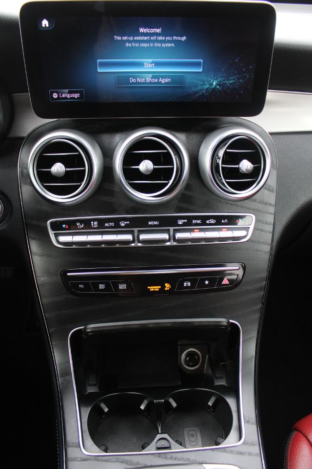 Mercedes-Benz GLC GLC 300 4MATIC SUV 2021