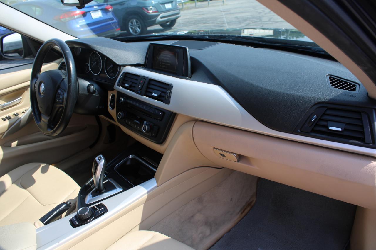 BMW 3 Series 4dr Sdn 320i RWD South Africa 2015
