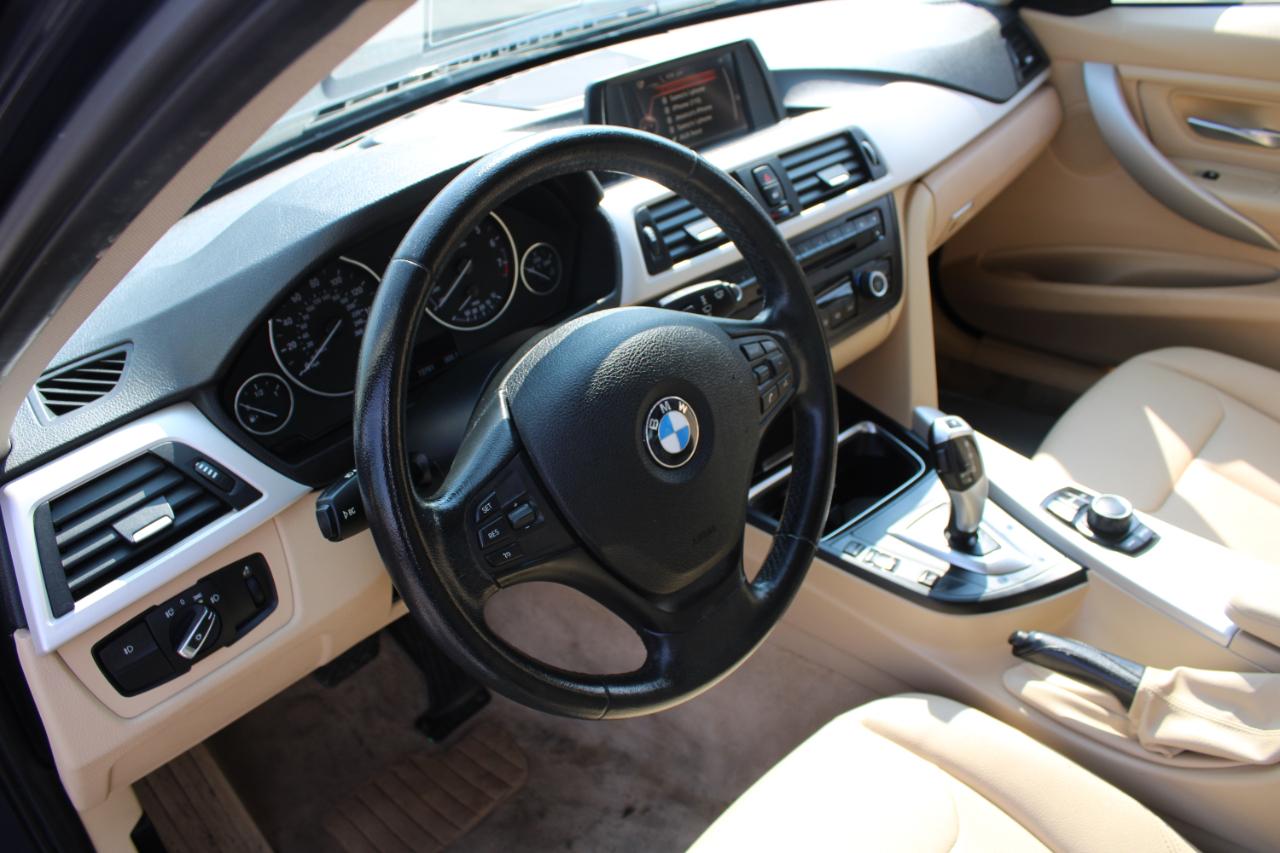 BMW 3 Series 4dr Sdn 320i RWD South Africa 2015