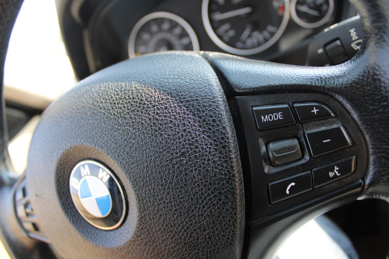 BMW 3 Series 4dr Sdn 320i RWD South Africa 2015