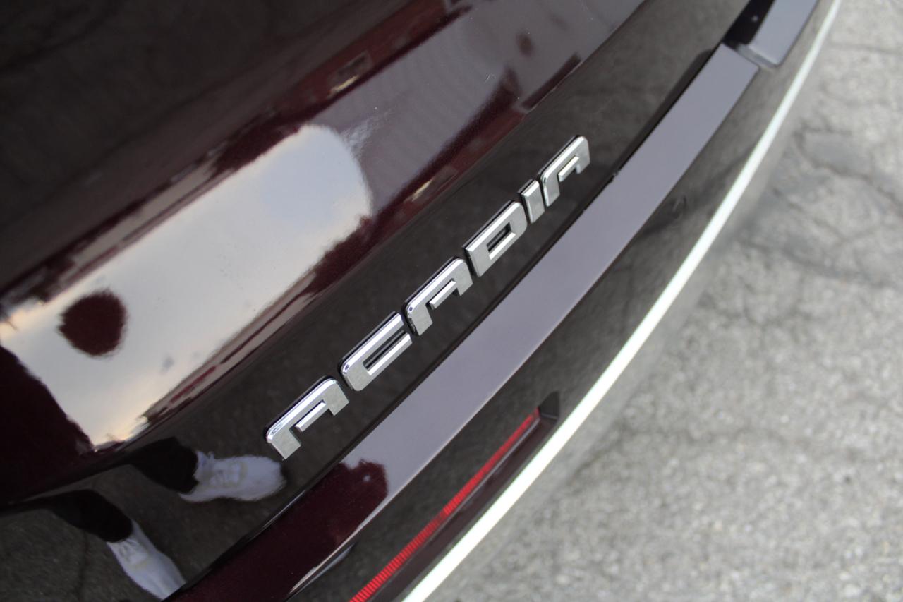 GMC Acadia AWD 4dr Denali 2018