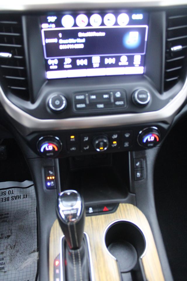 GMC Acadia AWD 4dr Denali 2018