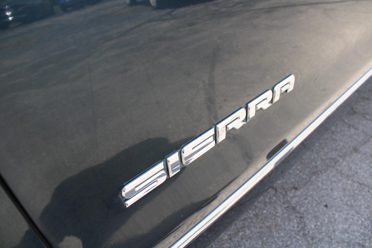 GMC Sierra 1500 4WD Crew Cab 143.5" SLT 2018