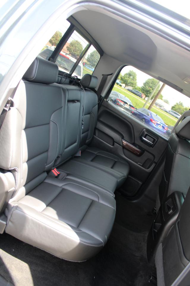 GMC Sierra 1500 4WD Crew Cab 143.5" SLT 2018