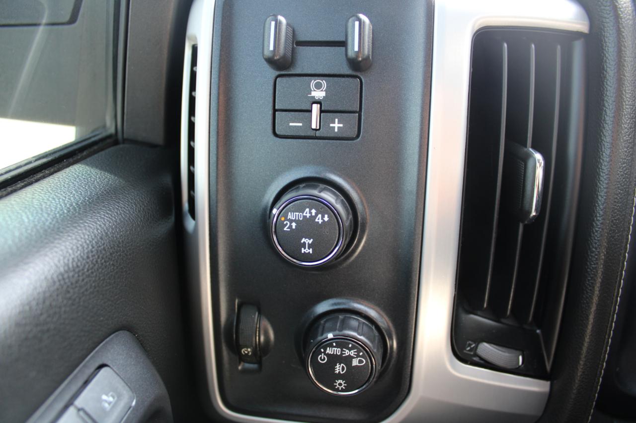 GMC Sierra 1500 4WD Crew Cab 143.5" SLT 2018