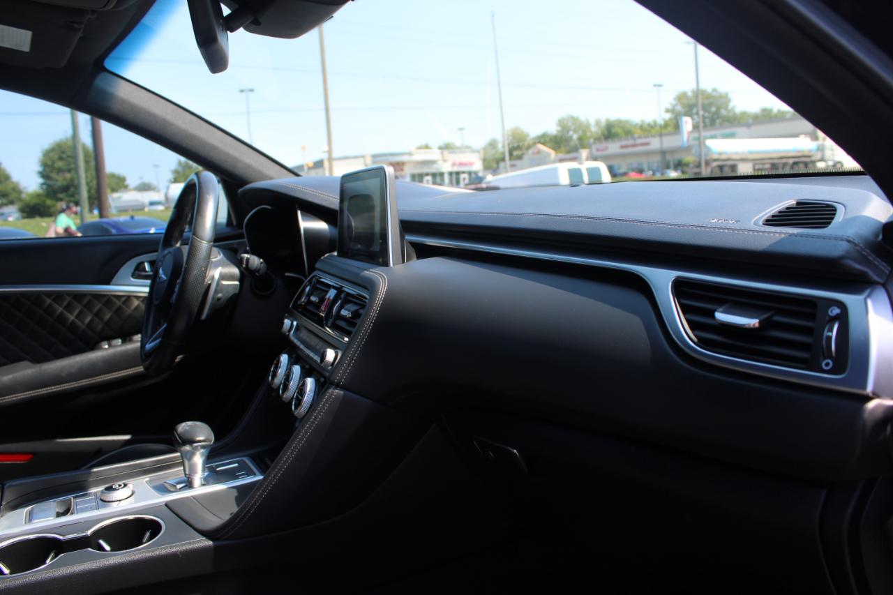 Genesis G70 2.0T Advanced RWD 2019
