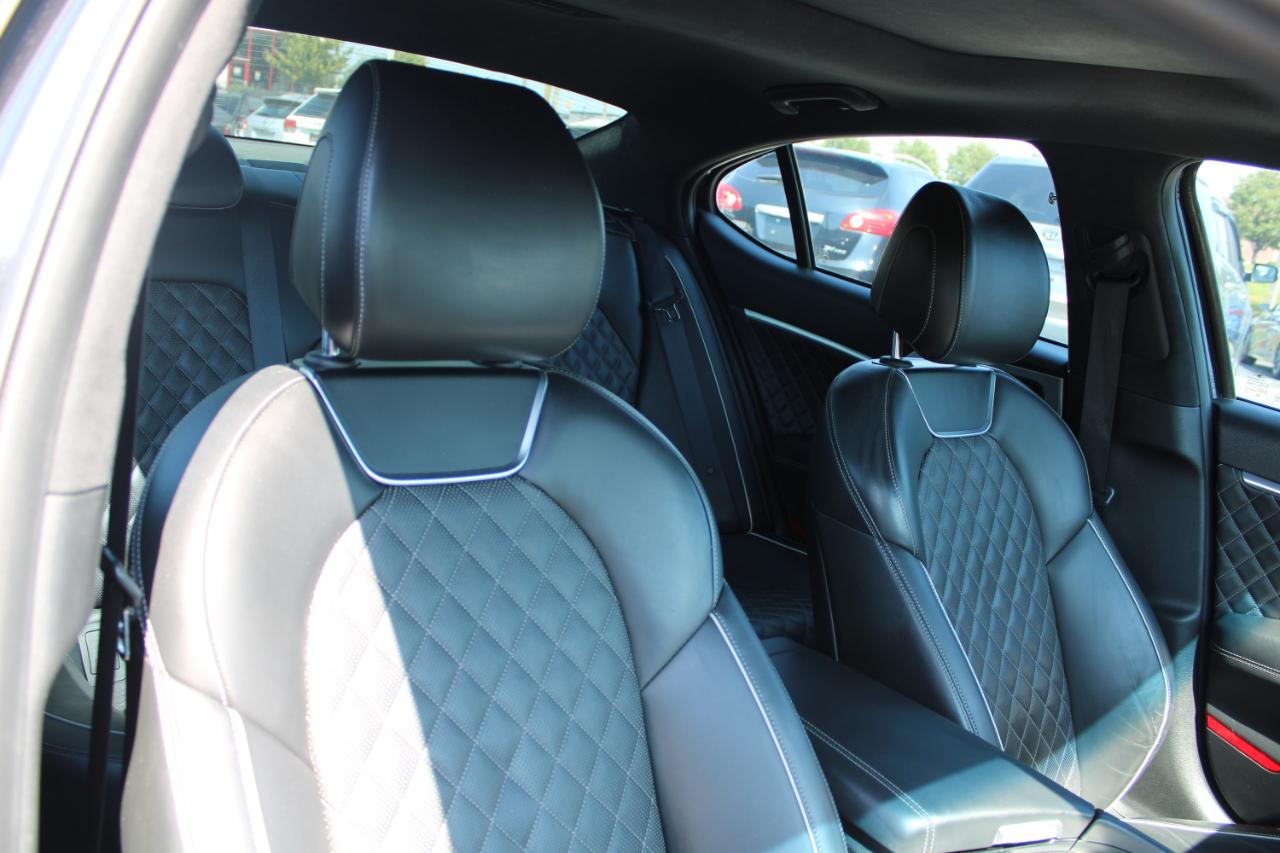 Genesis G70 2.0T Advanced RWD 2019