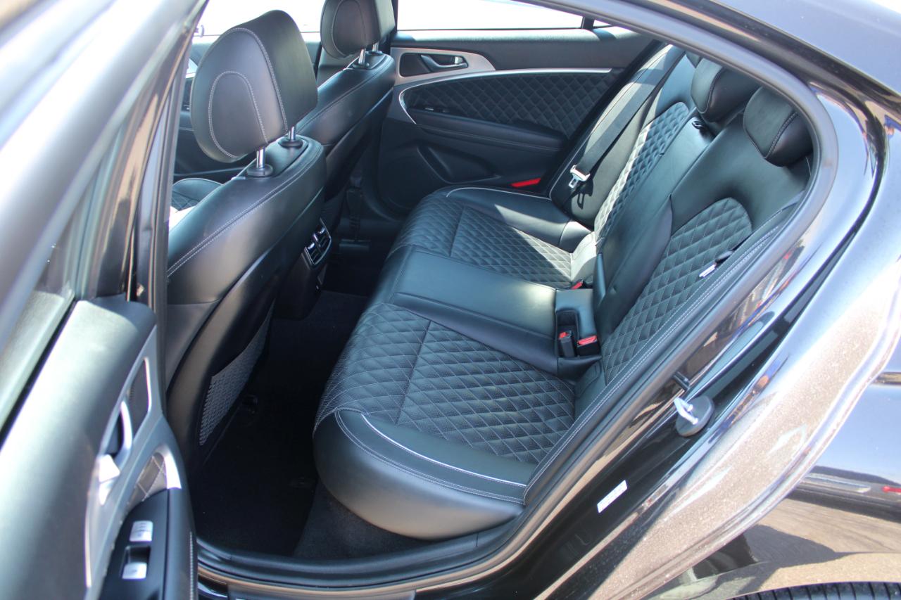 Genesis G70 2.0T Advanced RWD 2019